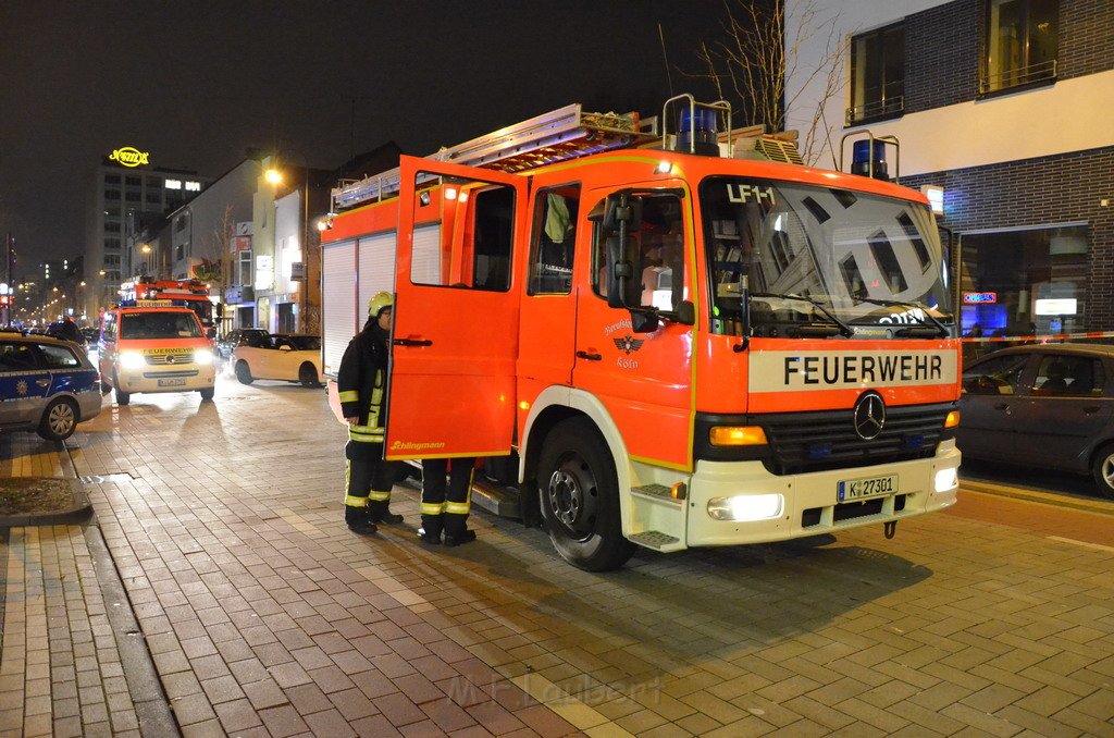 Feuer2Y Koeln Ehrenfeld Venloerstr P164.JPG
